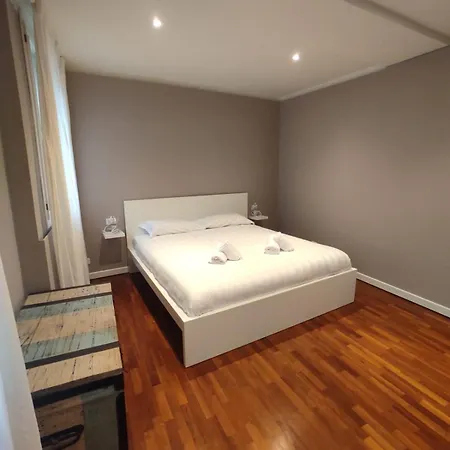 Ca' Marcello - Rialto Apartmán *